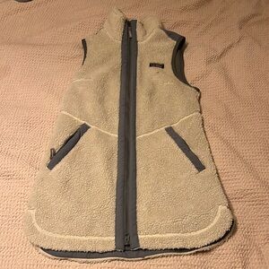 Women’s L.L. Bean Sherpa tunic vest size small
